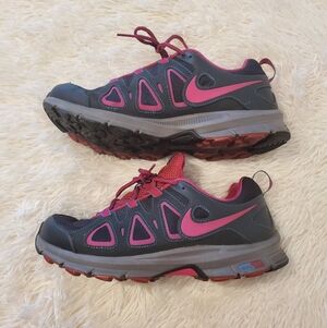 Nike Women's Dark Gray and Pink Trail Trainers Alvord 10 Size 11
